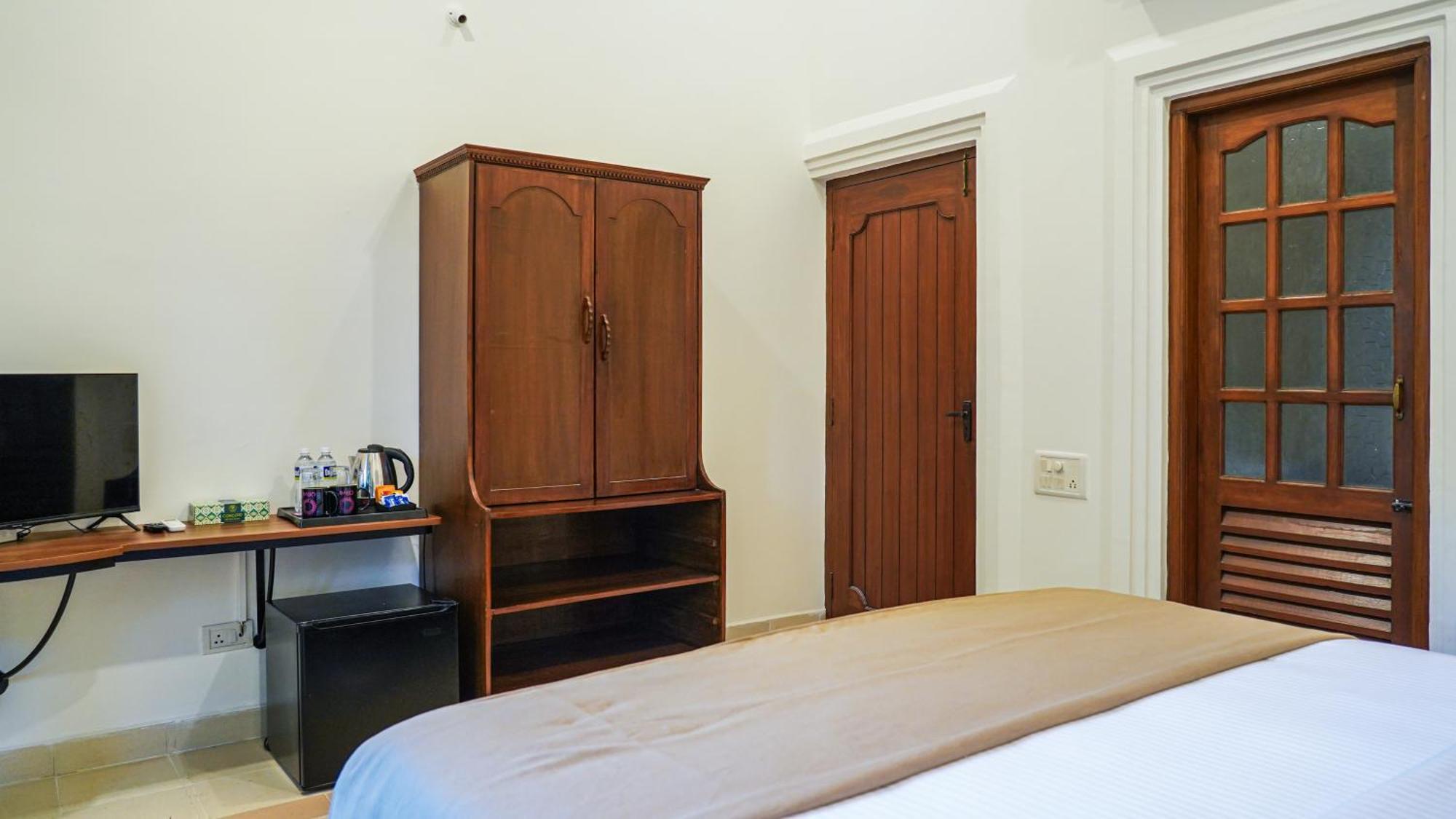 Olive Hotel Alidia Beach Resort By Embassy Group Baga Εξωτερικό φωτογραφία
