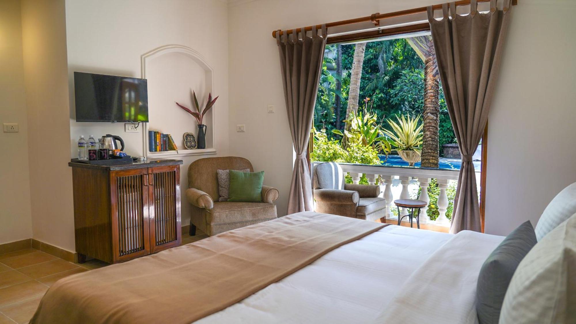 Olive Hotel Alidia Beach Resort By Embassy Group Baga Εξωτερικό φωτογραφία